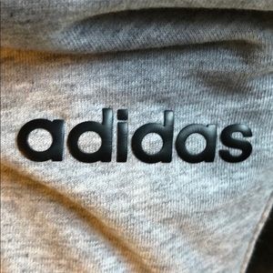 Meet your Posher, Tomas